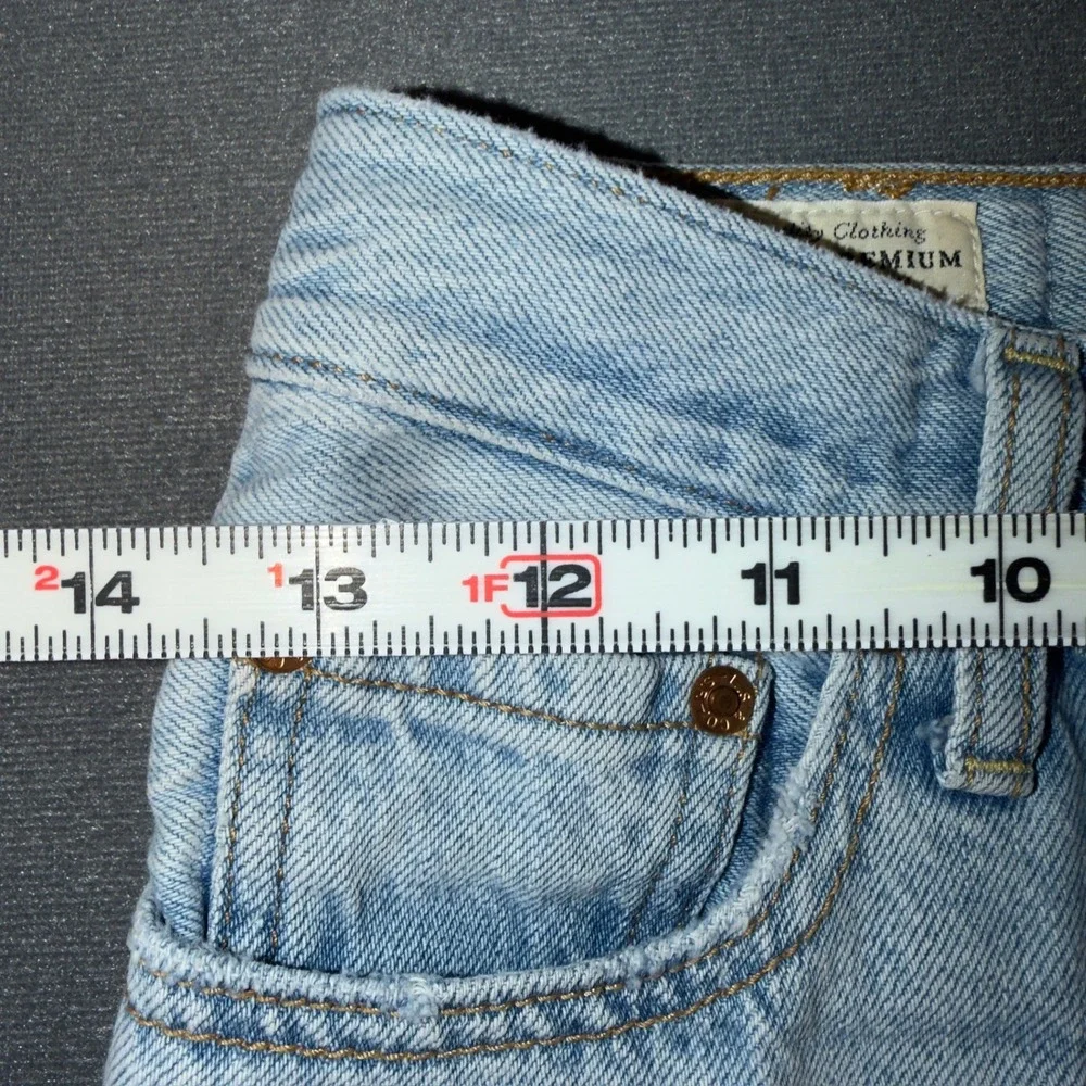 Levis Premium Ribcage Straight Ankle Jeans Light Wash 26x27 72693-0055